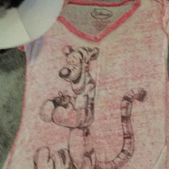 T-shirts size small in various colors - Picture 4 of 4